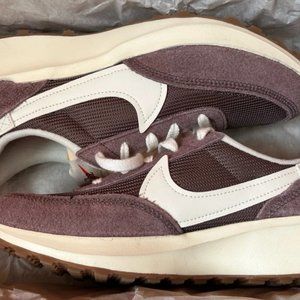 Nike Waffle Vintage Sneakers